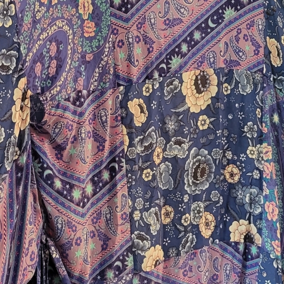 Spell RENEW ROBE SWAP OR SELL OFFRS - Picture 7 of 8